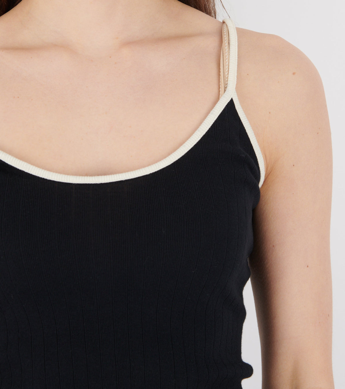 101 Strap Top Kontrast Black/Ecru