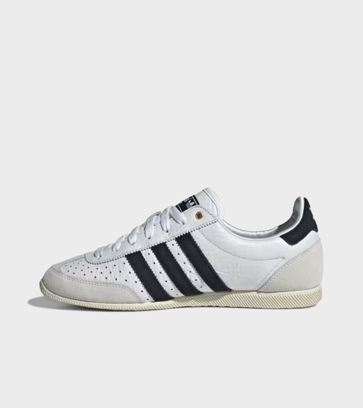 Japan W Cloud White/Core Black